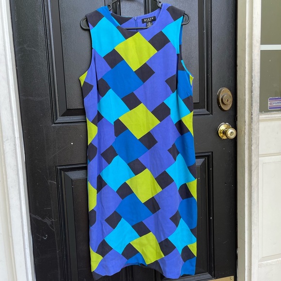Grace Dresses & Skirts - Grace 100% silk Vintage dress size 16